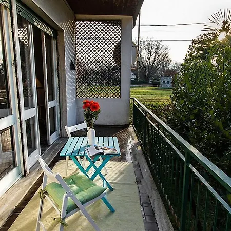 Al Golfo Holiday home Monvalle